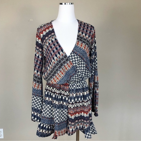 Boho romper shorts jumper v neck long sleeves ruffles lightweight L - Picture 1 of 14